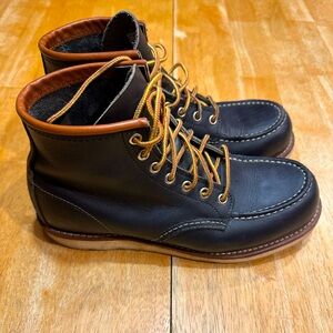 Red Wing Heritage Moc Toe Boots